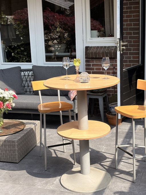 2 Retro High Tables With 3 Matching Stools