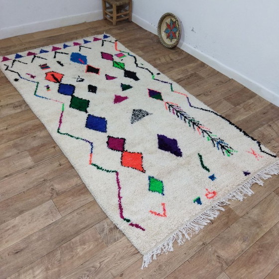 Image 1 of Alfombra bereber colorida – Alfombra marroquí hecha a mano con símbolos geométricos (270 × 144 cm)