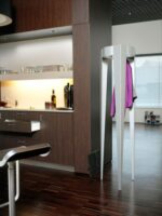 Image 1 of Perchero Van esch Chase