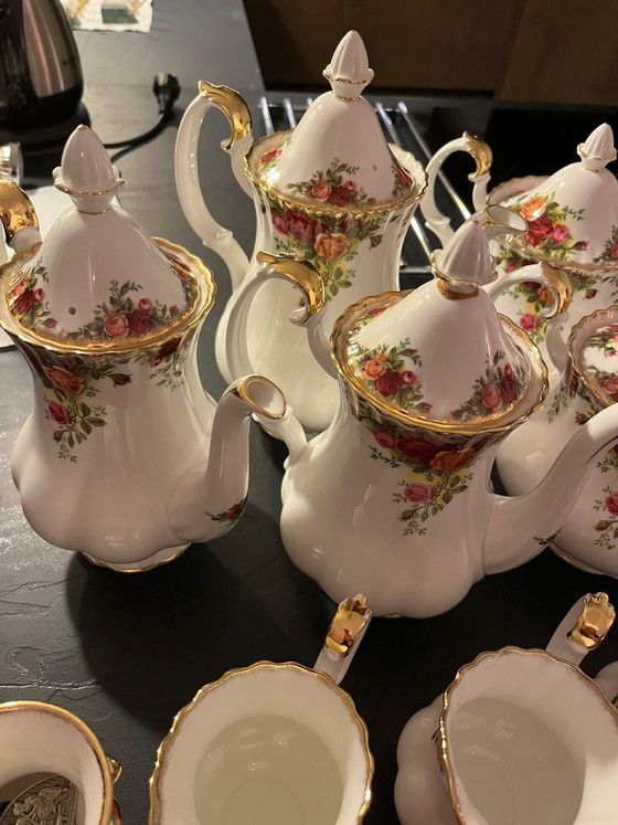 Image 1 of Royal Albert servies