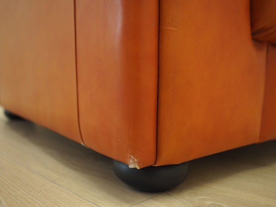 Image 1 of Fauteuil rouge, design danois, années 1970, production : Danemark