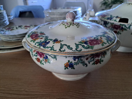 Image 1 of Engels servies, vermoedelijk bijna 100 jaar oud. 