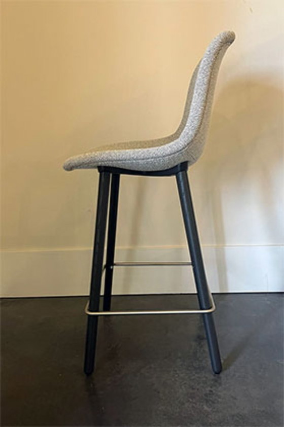 Image 1 of Hay NEU 12 TABURETE DE BAR BAJO