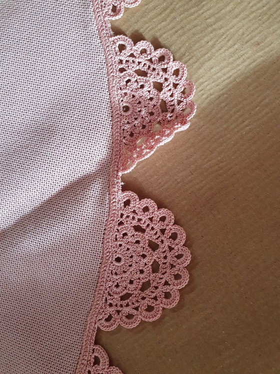 Einzigartige handgefertigte runde Tischdecke, ca. 75 cms Durchmesser, Eigene Herstellung, Handarbeit (Foto 3 von 5)