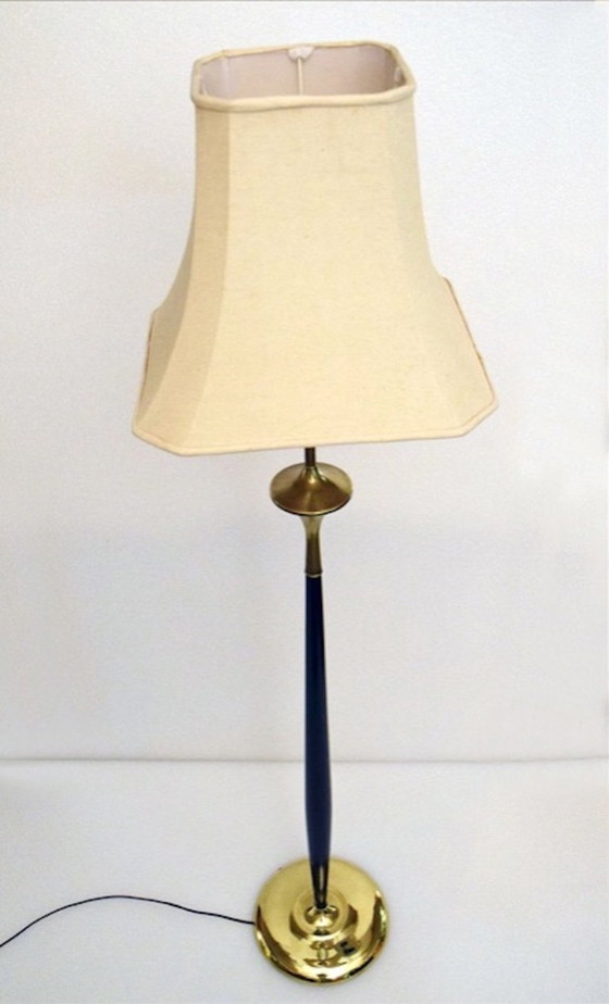 Image 1 of Vloerlamp van mahoniehout en messing, jaren 1950
