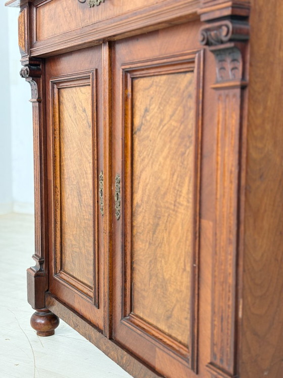 Très belle commode/armoire/meuble de salon de style Gründerzeit (fin du XIXe siècle), vers 1900. – Wood (photo 11 of 12)