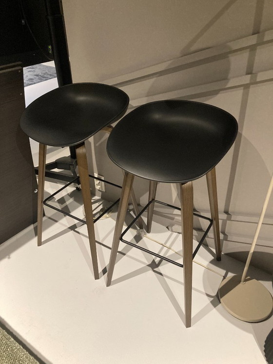 Image 1 of Haagse barkruk x2 - BoConcept