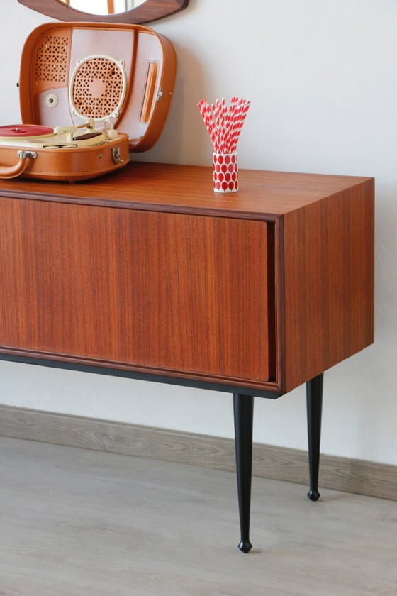 Image 1 of Mobiletto vintage in vinile con piano in teak (anni '60)