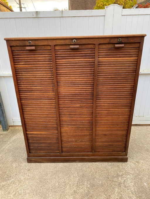 Archivador de cortina de roble de tres columnas, años 50