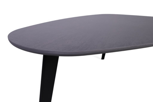 Leolux Bondi eettafel