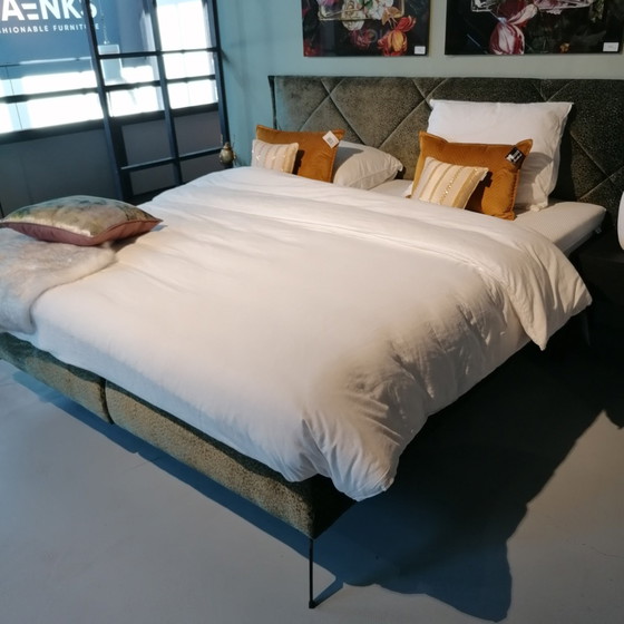 Image 1 of Paragon Scarface box spring - 180x200