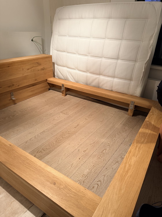 Image 1 of Ethnicraft bed in massief eik