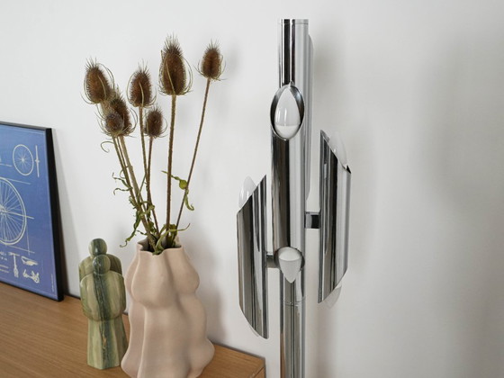 Image 1 of Lampadaire en métal, style futuriste, fabriqué en Italie