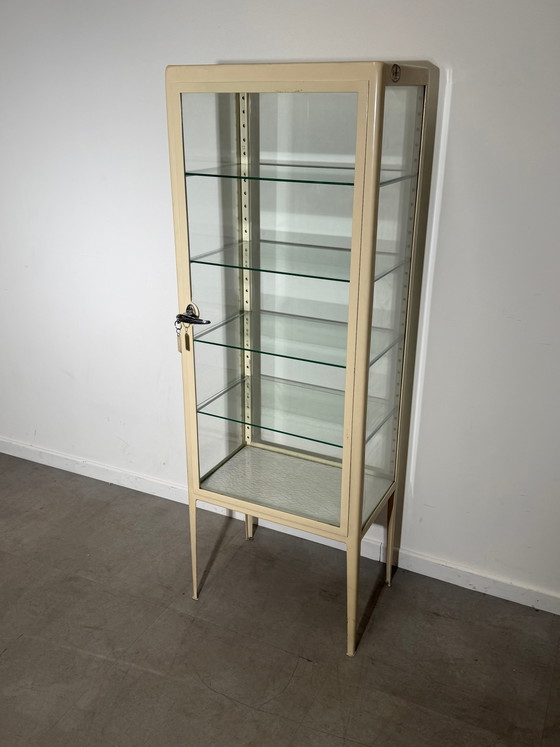 Armadietto medico vintage degli anni '50 – Vetrine, Glass (photo 3 of 9)