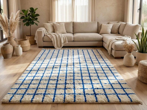 Image 1 of Luxury Handmade Rug 250cmx200cm 