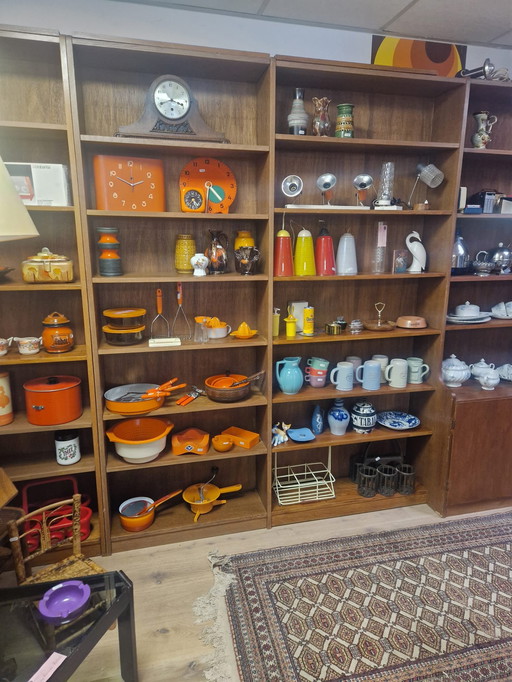 Bellissima libreria vintage in tre parti