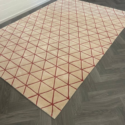 Leolux Girisha Red Rug - 200x300cm
