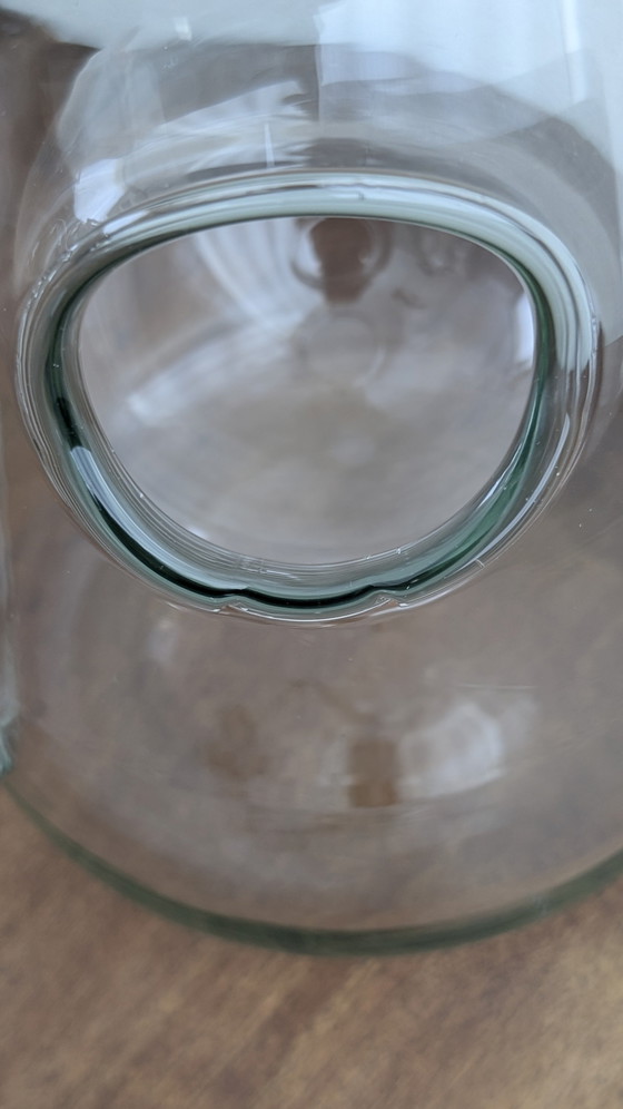 Image 1 of Vintage Design Carafe with Integrated Ice Compartment – ​​Mint Condition