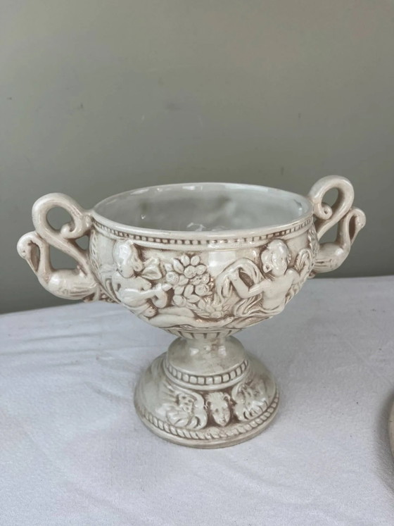Conjunto Capodimonte – Cuenco sobre pedestal y plato decorativo – Porcelain, Ceramic (photo 10 of 14)