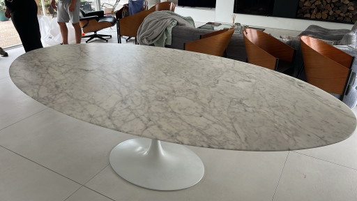 Original Knoll Tulip oval dining table 198x121cm in Arabescato matt marble in NEW CONDITION! Design: Eero (photo 2 of 15)