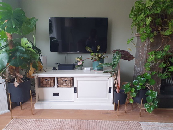 Image 1 of buffet TV classique