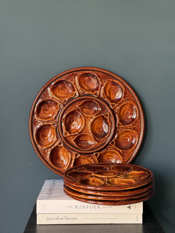 Image 1 of St.Clement XL vintage oesterschaal bruin