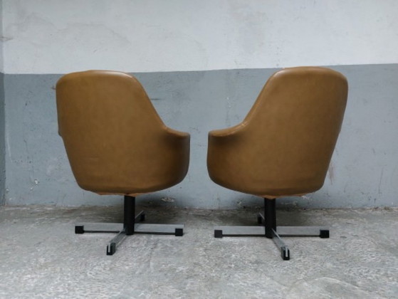 Mid-Century Swivel Chairs – Draaistoelen, Plastic (photo 10 of 39)