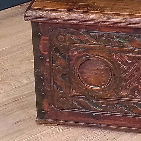 Image 1 of Oostenrijks Eikenhouten bruidskistje