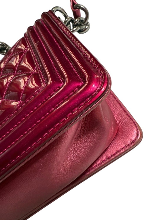 Image 1 of Chanel Boy tas