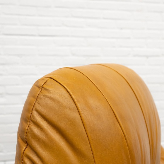 Image 1 of Sillón y reposapiés Earth de Percival Lafer