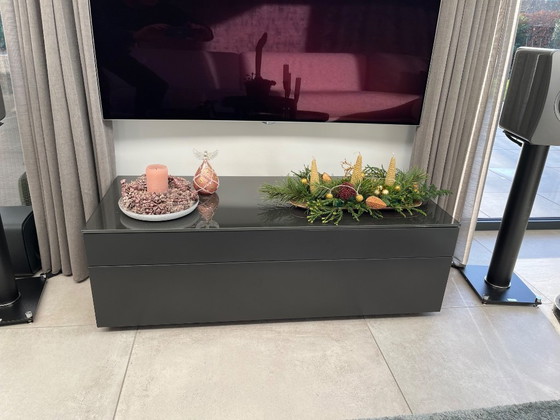 Image 1 of Bellissimo mobiletto di design moderno e in buone condizioni