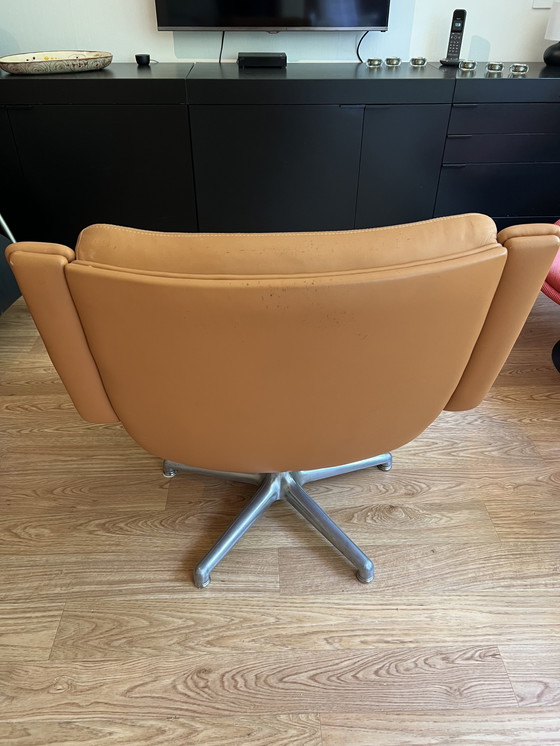 Image 1 of Artifort Geoffrey Harcourt F140