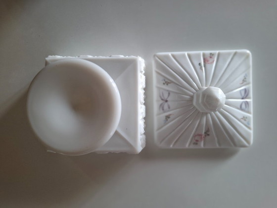 Image 1 of Vintage Amerikaanse huwelijksbedankdoos van opaalglas, handbeschilderd - ca. 1950 - Decoratie