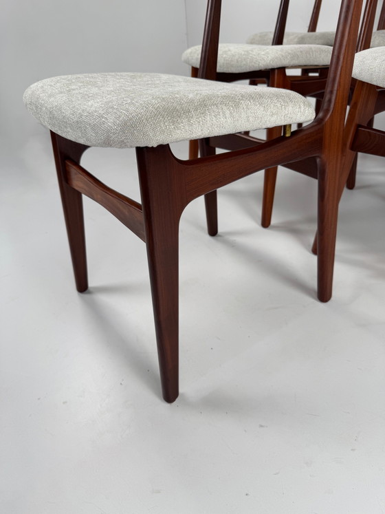 Juego de seis sillas de comedor, Schiønning & Elgaard, Dinamarca, años 60 – Wood (photo 8 of 15)