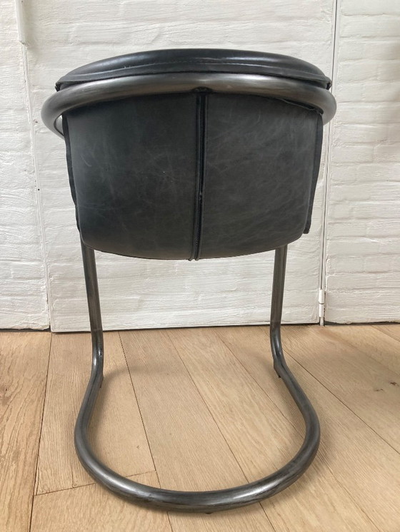 Image 1 of 8 sedie da pranzo in metallo con seduta in pelle