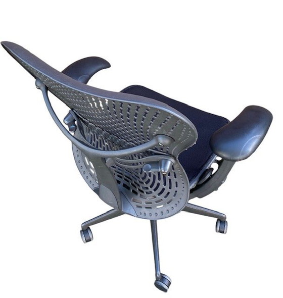 Image 1 of Herman Miller Mirra 2 Schmetterling