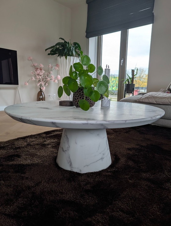 Image 1 of Pols Potten Disc Marblelook marble coffee table