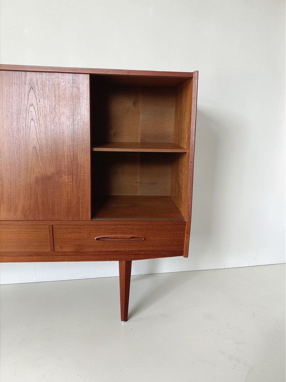 Image 1 of Deens vintage dressoir 