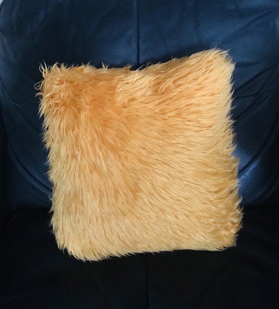 Image 1 of Moumoute cushion