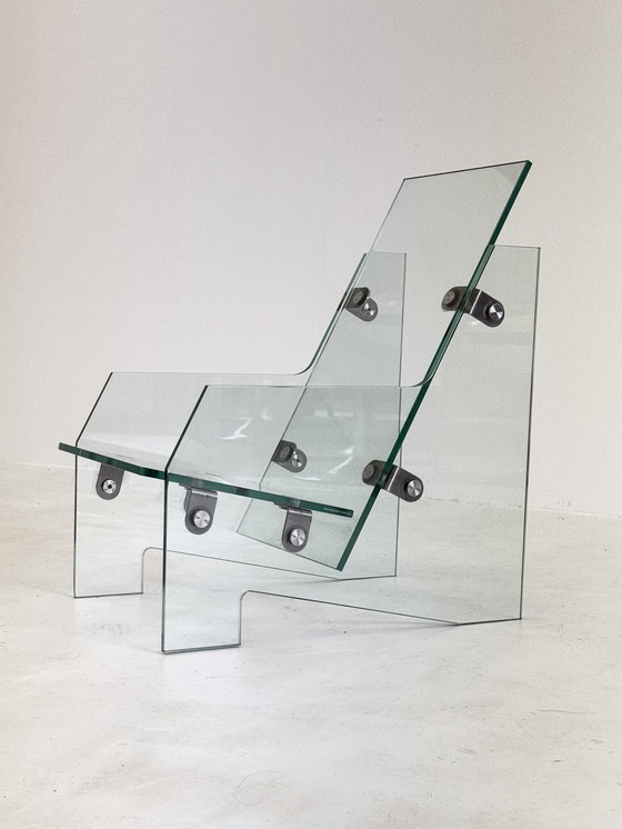 Image 1 of Silla de diseño poco común fabricada íntegramente en vidrio templado