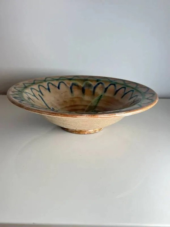 Piatto in ceramica smaltata con decorazione floreale verde e blu, terraglia del sud vintage, fatto a mano (foto 2 di 7)