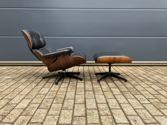 Image 1 of Sillón Eames de Herman Miller by Vitra con otomana. ¡De 1983 con factura! Rio Palissander