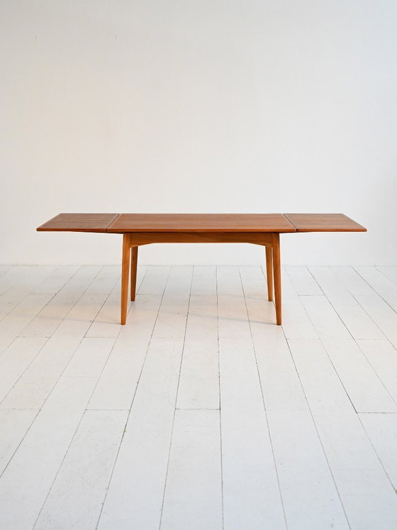 Image 1 of Extendable dining table in teak and oak, Danish design 1960s