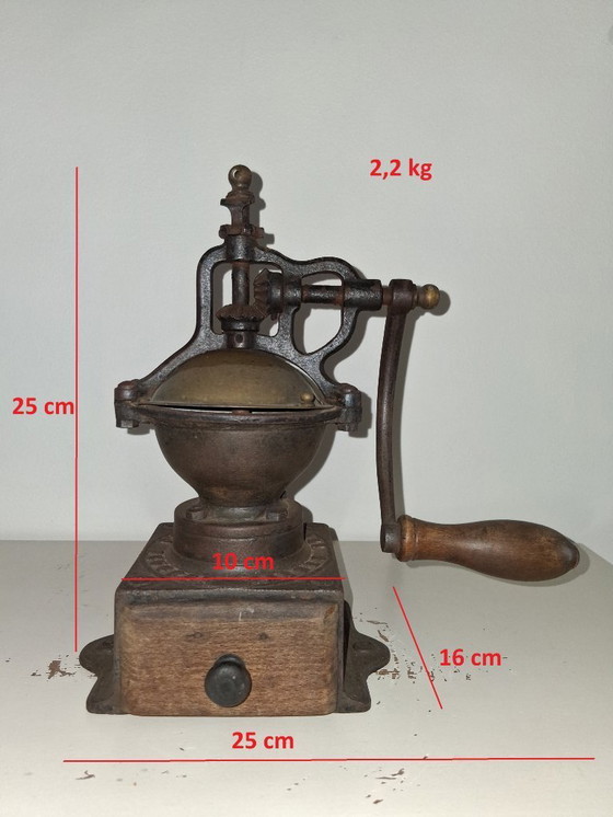 Image 1 of Molinillo de café Peugeot Frères antiguo de hierro fundido modelo A00