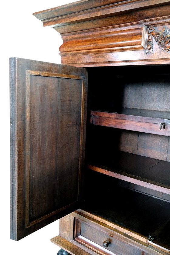 Image 1 of Mobile a viticcio in prezioso palissandro, 1700 circa.