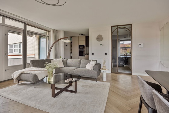 Image 1 of Natuzzi Luna