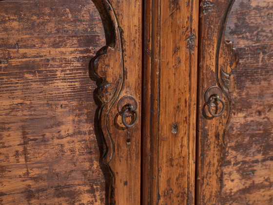 Credenza in pino con due ante e pannelli smerlati – Cina, circa 1950 – Credenze (photo 18 of 40)
