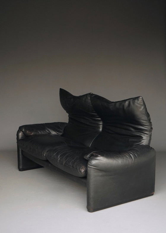 2 Sitzer Maralunga Sofa aus schwarzem Leder für Cassina. 1970er Jahre – 2 Sitzer Sofas, Leather (photo 5 of 20)