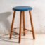 Taburete de madera antiguo con asiento redondo – Europa Central, circa 1950 – Vintage (photo 10 of 40)