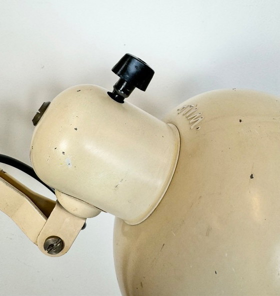 Image 1 of Beigefarbene, industrielle Wandleuchte im Midcentury-Stil mit Scherenmechanismus von Wila Leuchten, 1960er Jahre